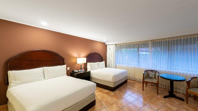 Номер Стандарт Кровать Кинг Адаптированный для Инвалидов, DoubleTree by Hilton Hotel Cariari San Jose - Costa Rica