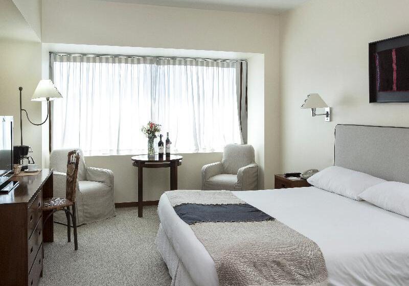 سوییت جونیور, Almacruz Hotel Y Centro De Convenciones