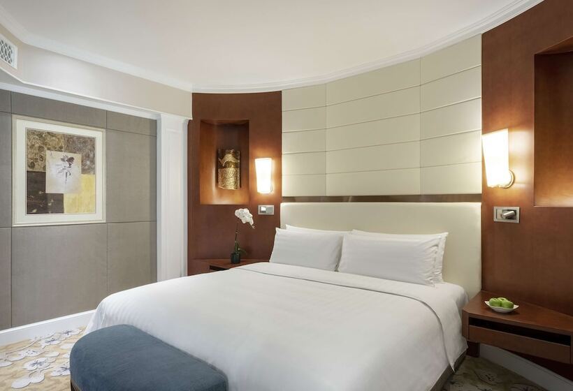 Quarto deluxe, China World Hotel, Beijing