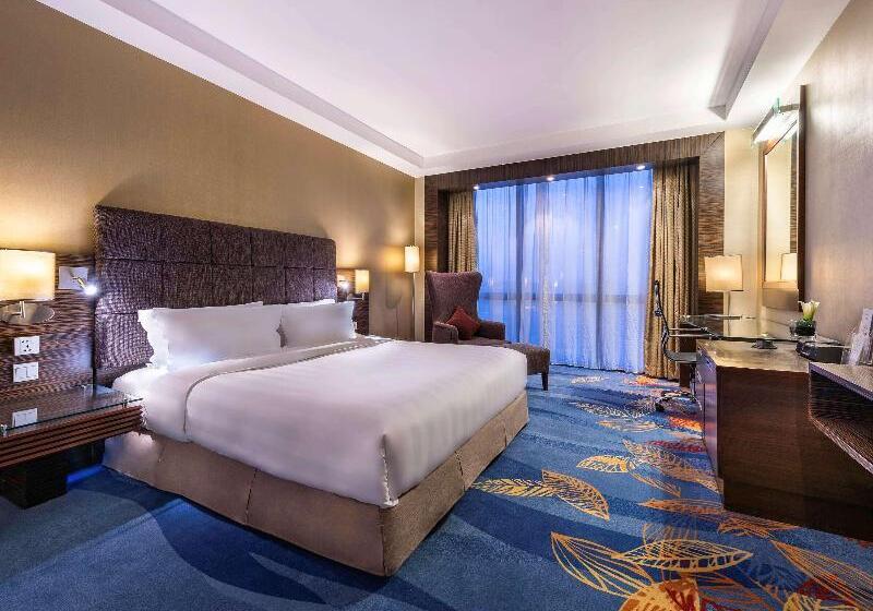 Deluxe Room King Size Bed, Novotel Beijing Peace