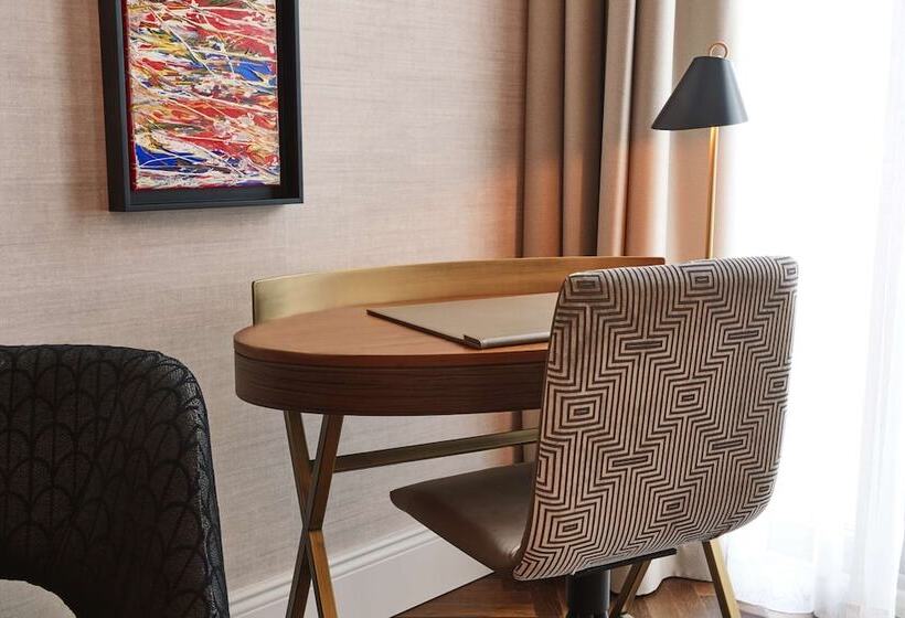 Номер Deluxe, Steigenberger Icon Parkhotel Düsseldorf
