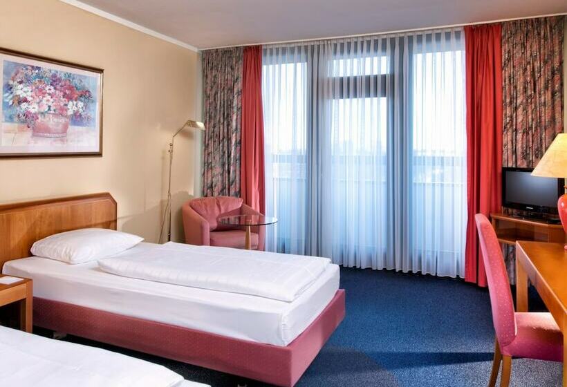 标准三人间, Excelsior Ludwigshafen
