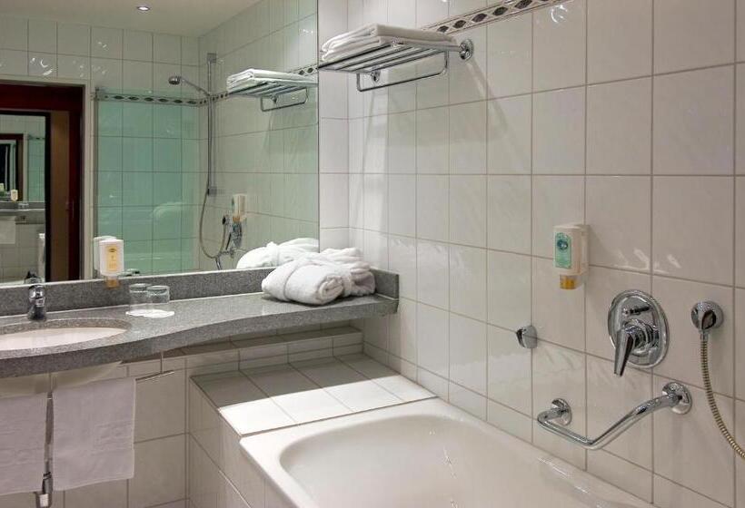 Номер Стандарт, Mercure Hotel Trier Porta Nigra