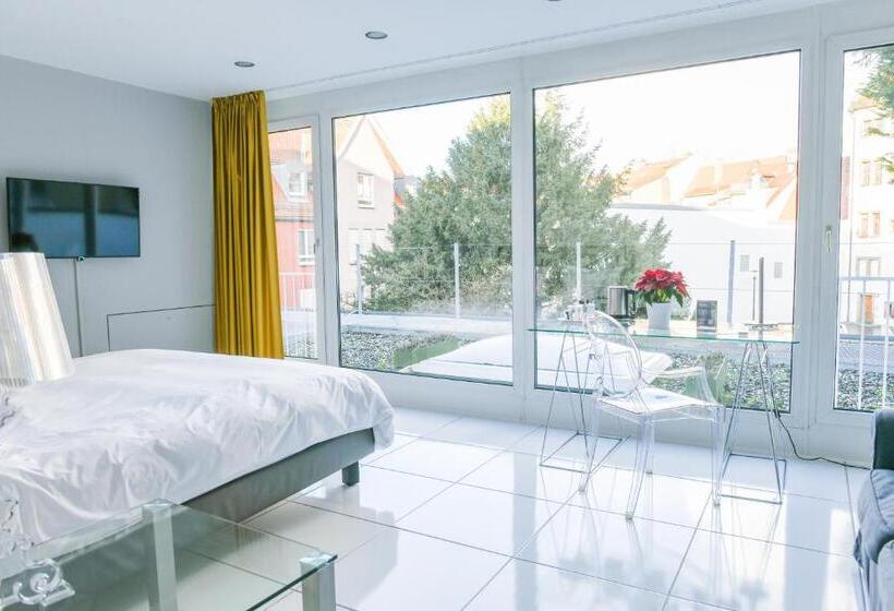 Студия Стандарт, Bamberger Hof Bellevue