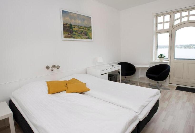 Habitación Triple Estándar, Troense