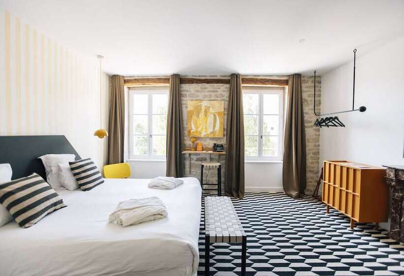 Номер Комфорт, Castel De Très Girard   Hotel & Restaurant   Teritoria