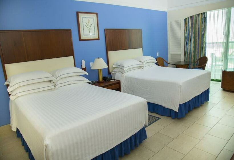 Quarto Estandar 2 Camas Casal, Colon Salinas
