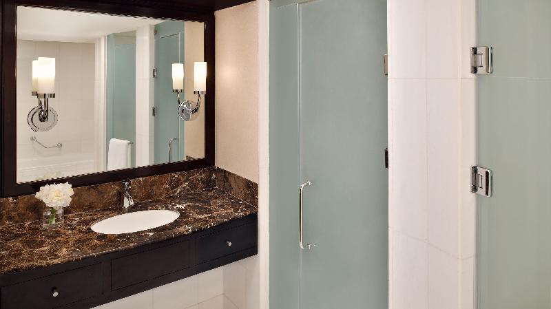 Классический Номер Вид на Сад, Intercontinental Abu Dhabi, An Ihg