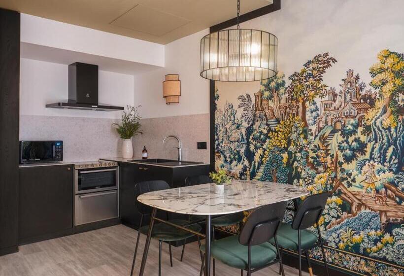 Апартаменты 1 Спальня с Террасой, Maisons Du Monde Hôtel & Suites   Marseille Vieux Port