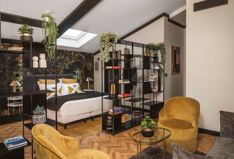 Полулюкс, Maisons Du Monde Hôtel & Suites   Marseille Vieux Port