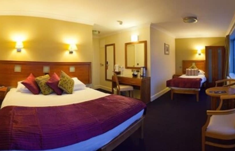 스탠다드 트리플 룸, Imperial Hotel Galway