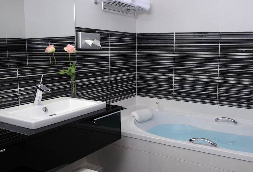 Номер Комфорт, Auberge De Cassagne & Spa