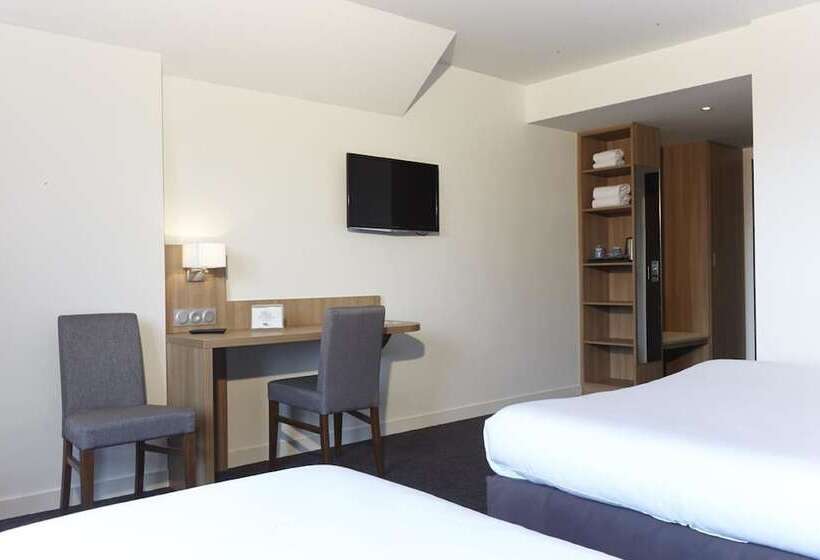 스탠다드 룸, Kyriad Hotel Laval