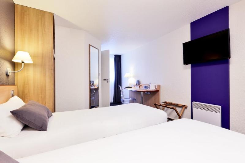 Номер Стандарт, Kyriad Hotel Laval