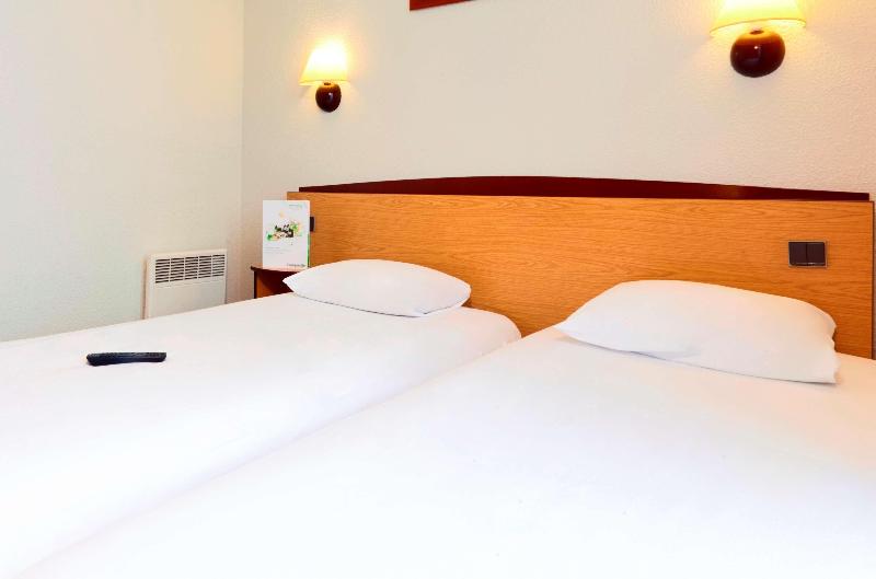 Номер Стандарт, Campanile Paris Ouest  Boulogne