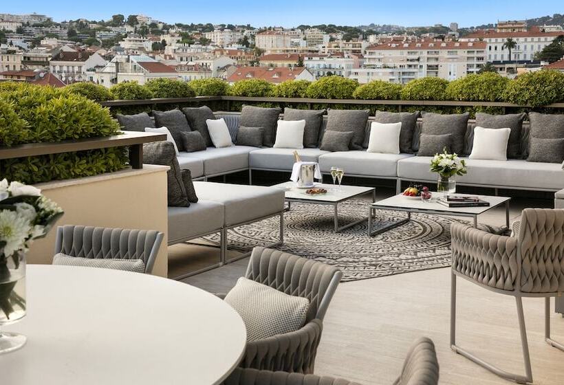 바다 전망 스위트, Hôtel Barrière Le Gray D Albion