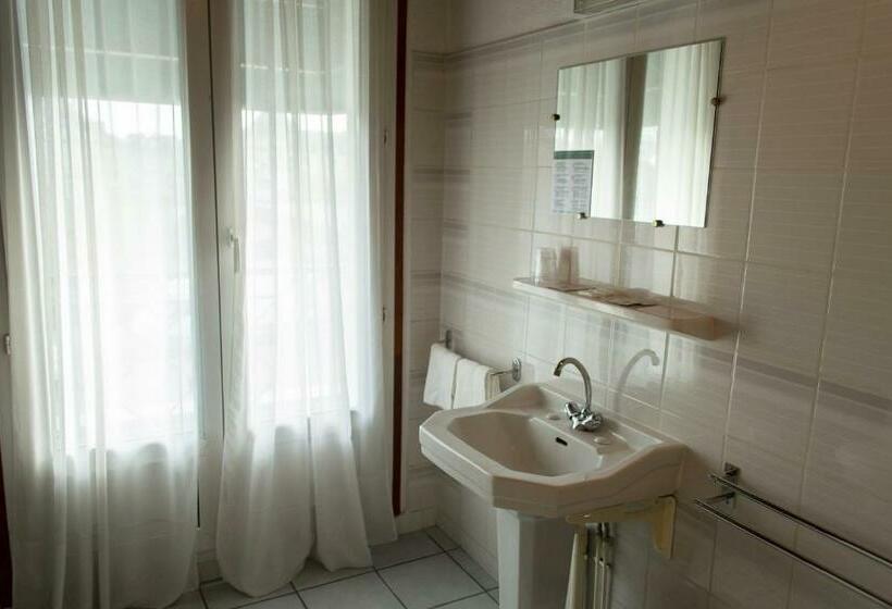 Номер Стандарт, Hôtel De Flandre