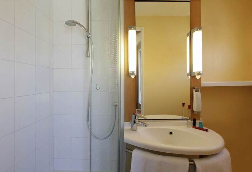 Номер Стандарт Двуспальная Кровать, Ibis Nantes Centre Gare Sud