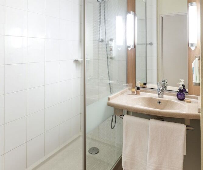 Номер Стандарт, Ibis Rennes Cesson