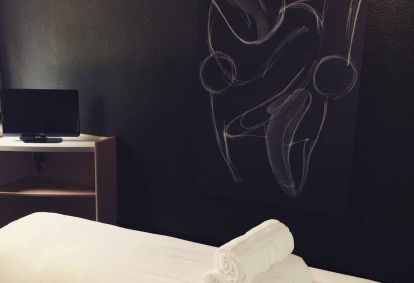 Номер Стандарт, Ibis Rennes Cesson