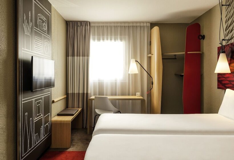 Номер Стандарт, Ibis Saintomer Centre