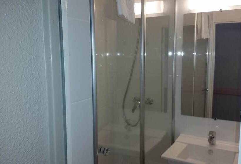 اتاق استاندارد سه نفره, Inn Design Moutiers