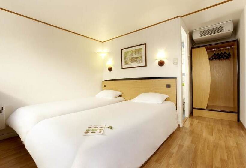 Номер Стандарт, Kyriad Direct Marseille Ouest  Martigues