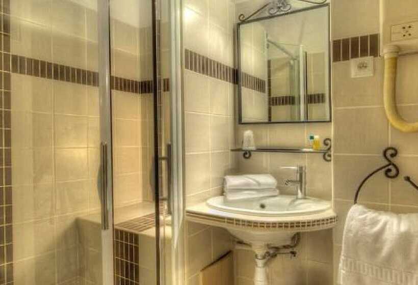 Quarto standard, Logis Le Printemps Hôtel Restaurant   Montélimar