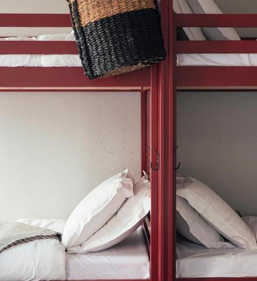 Семейный Номер, Ho36 Hostel
