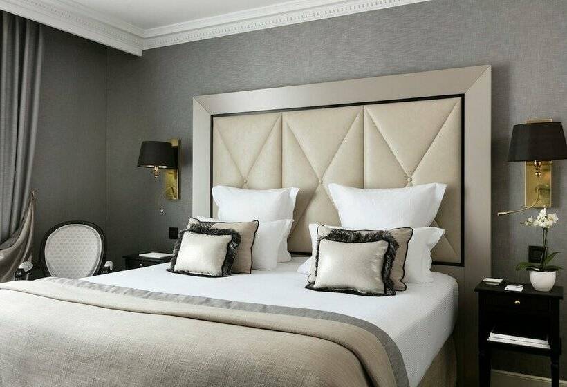 اتاق لوکس با چشم‌انداز شهر, Hôtel Barrière Le Majestic Cannes