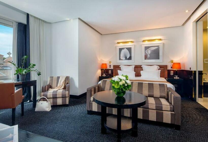 سوییت جونیور, Hôtel Barrière Le Majestic Cannes