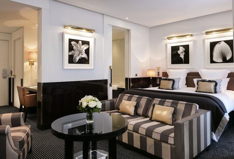 چشم‌انداز دریای سوئیت جونیور پرستیژ, Hôtel Barrière Le Majestic Cannes