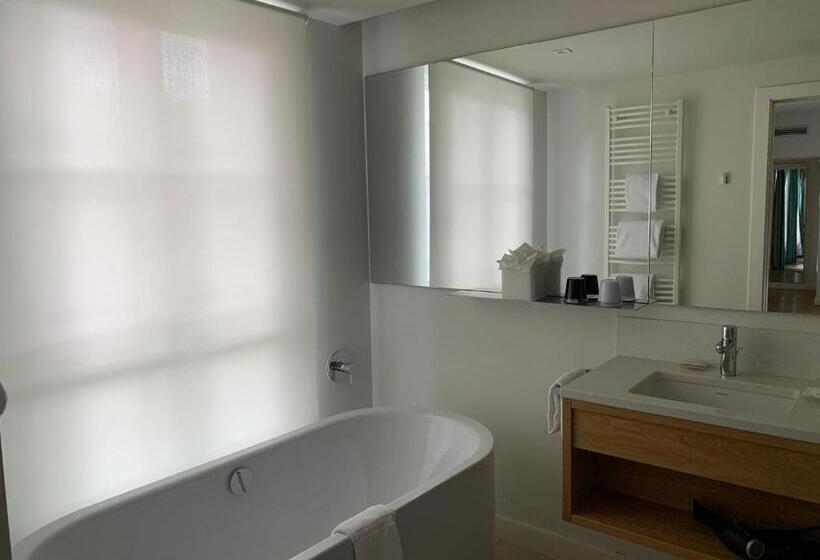 Номер Deluxe, Hôtel De Cavoye