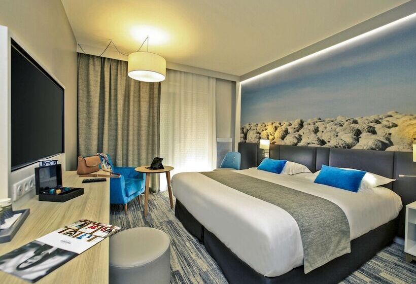 Номер Superior, Mercure Castres L'occitan