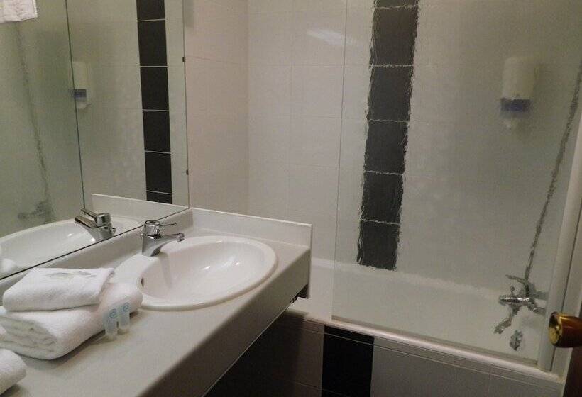 Номер Стандарт, Roc Hôtel