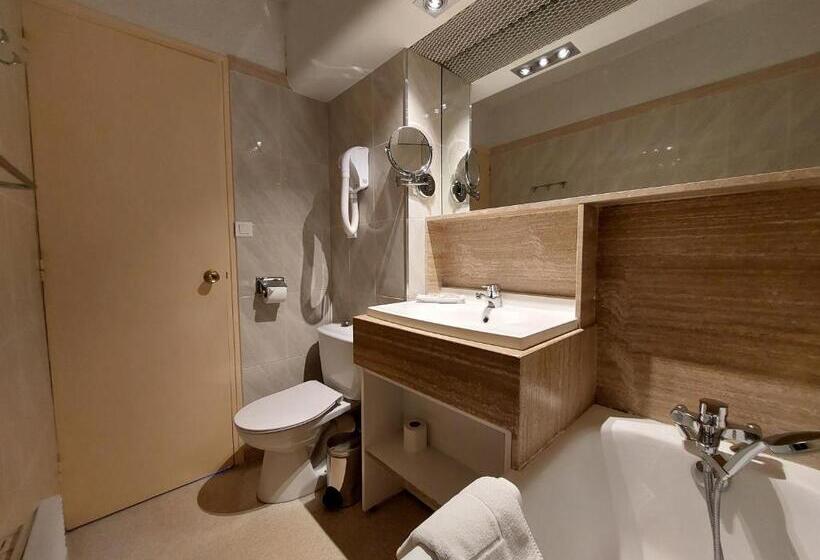 スタンダードスタジオ, Hôtel Résidence Le Lys