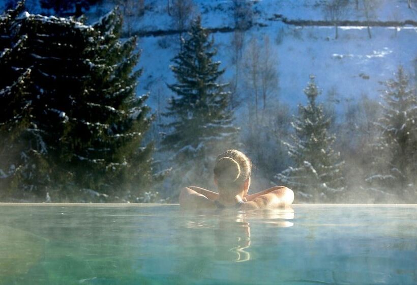 Номер Комфорт, La Cheneaudière   Hôtel Spa   Relais & Châteaux