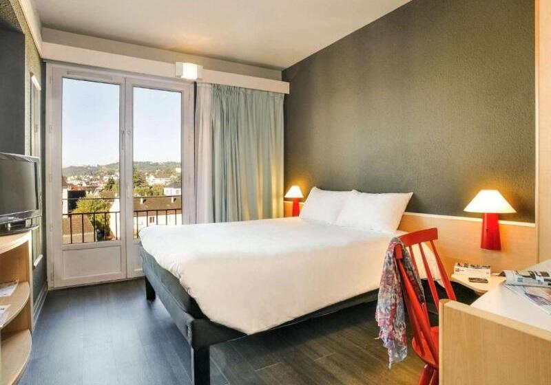 Номер Стандарт, Ibis Brive Centre