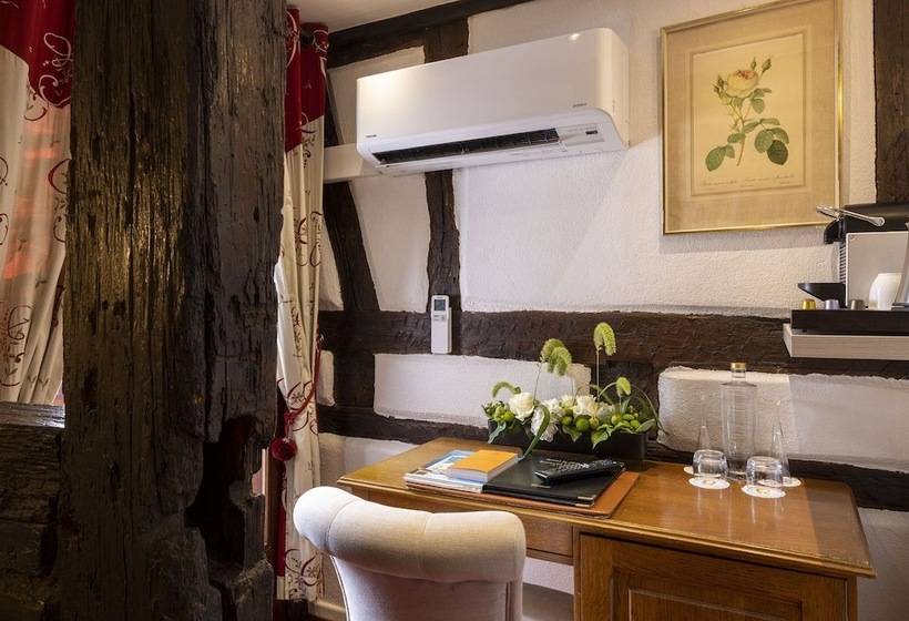 Номер Стандарт, Restaurant Le Maréchal   Teritoria