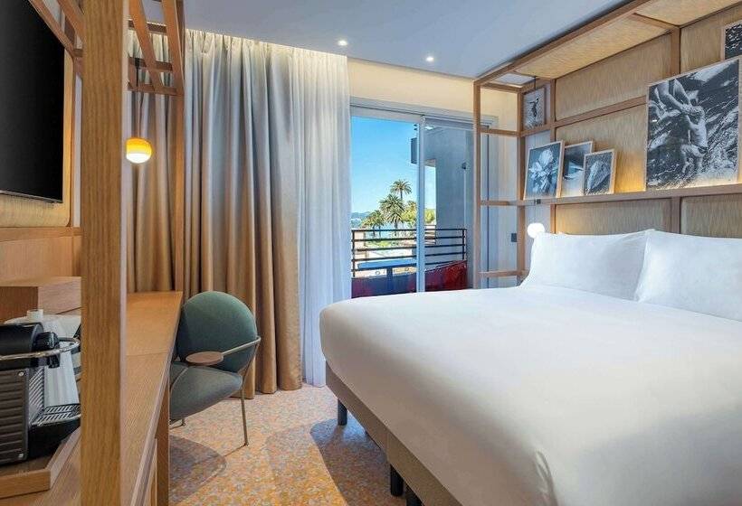 스탠다드 룸 더블 침대, Canopy By Hilton Cannes