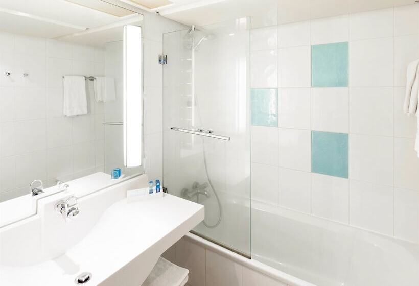 Номер Superior, Novotel Strasbourg Centre Halles