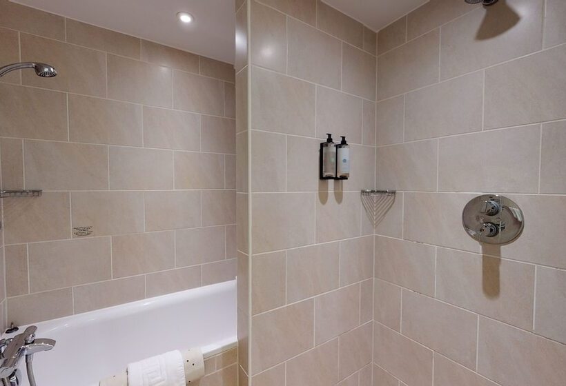 سوییت, Aberdeen Airport Dyce Hotel, Sure Hotel Collection By Bw