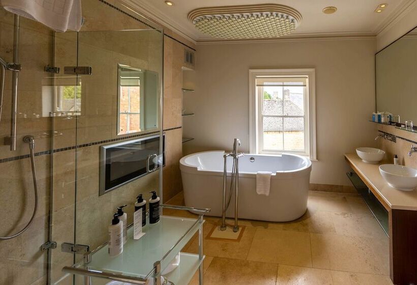 Полулюкс, Cotswold House Hotel And Spa   A Bespoke