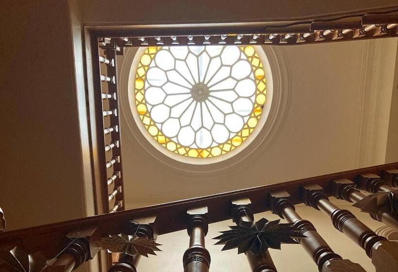 디럭스 룸 킹사이즈 침대, Heathpark House