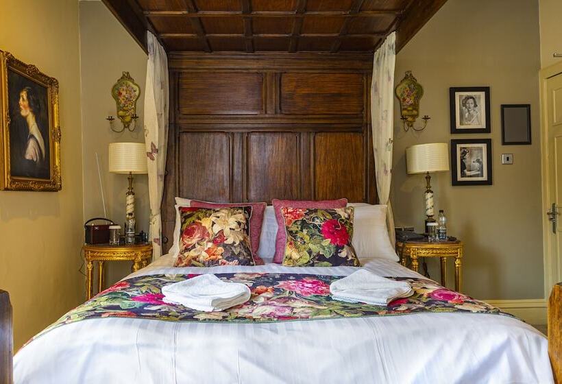 Номер Deluxe, The Rutland Arms Hotel, Bakewell, Derbyshire