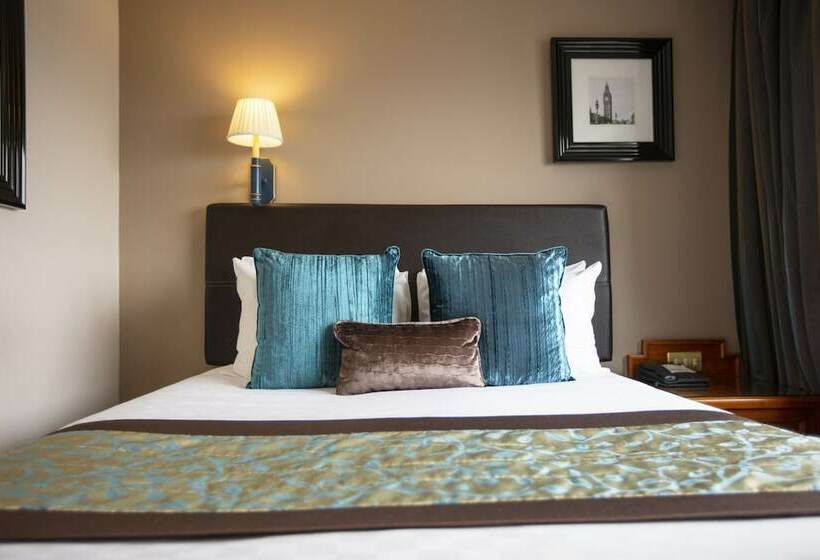 Номер Стандарт, The Tower Hotel, London