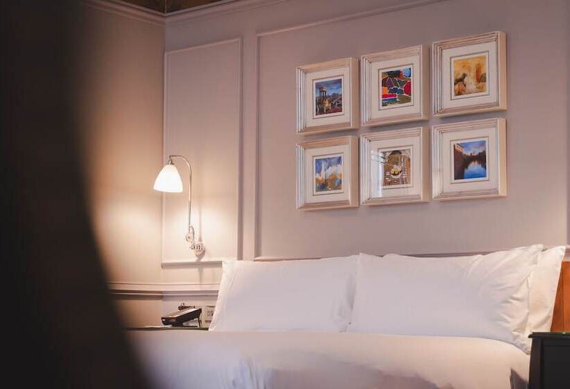 Номер Премиум, The Caledonian Edinburgh, Curio Collection By Hilton