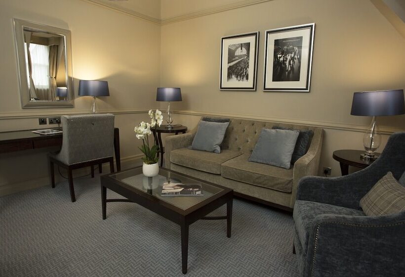 Полулюкс с Видом, The Caledonian Edinburgh, Curio Collection By Hilton
