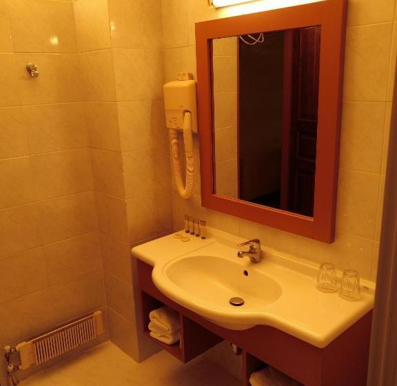 Трехместный Номер Стандарт с Видом, Domotel Anemolia Mountain Resort