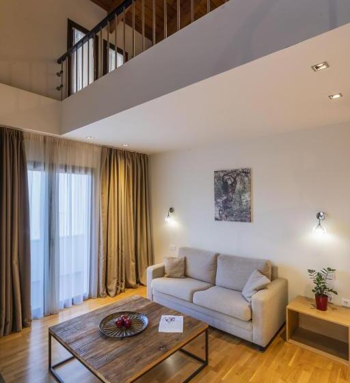 Президентский Люкс, Domotel Anemolia Mountain Resort